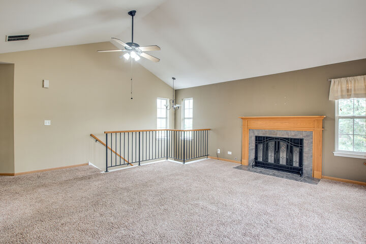 Property Photo: 2492 Dickens Drive 2492 IL 60503