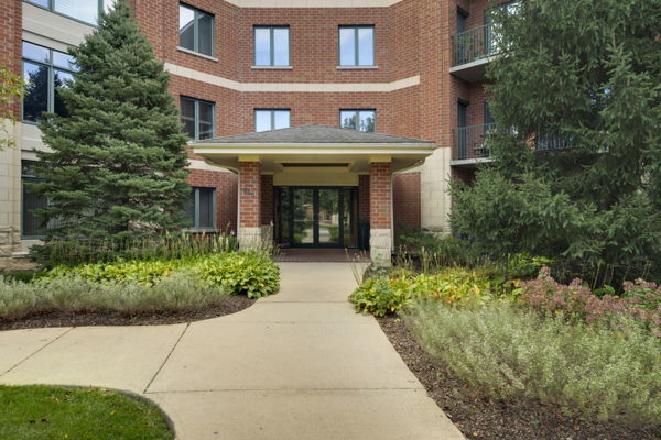Property Photo: 855 E 22nd Street 416 IL 60148