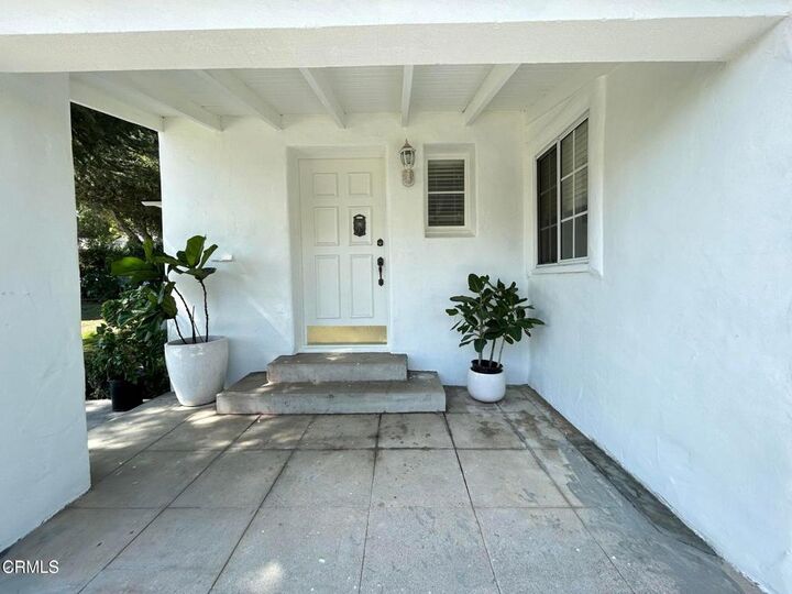 Property Photo: 4622 La Canada Blvd Boulevard CA 91011