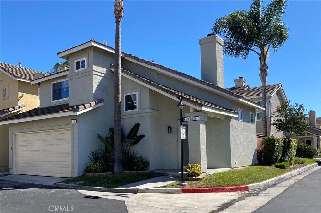 Property Photo:  10 Sherrelwood  CA 92656 