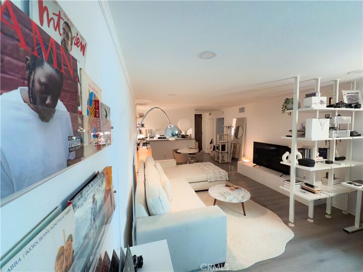 Property Photo:  532 N Rossmore Avenue 102  CA 90004 