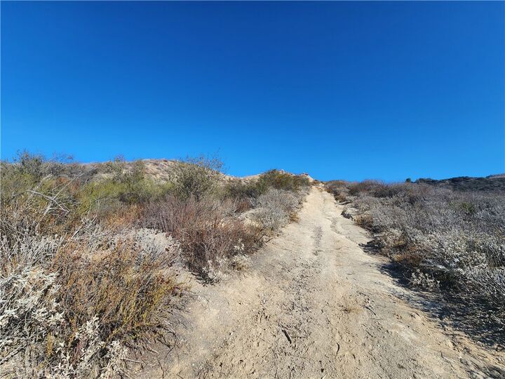 Property Photo: 35 Calle Las Lomas CA 92592