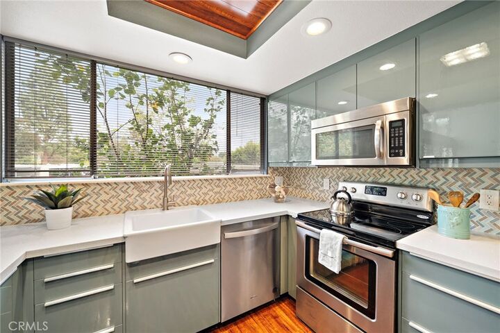 Property Photo:  228 Avenida Majorca C  CA 92637 