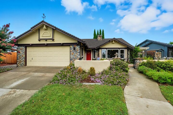 6636 Paseo Del Sol Way  Elk Grove CA 95758 photo