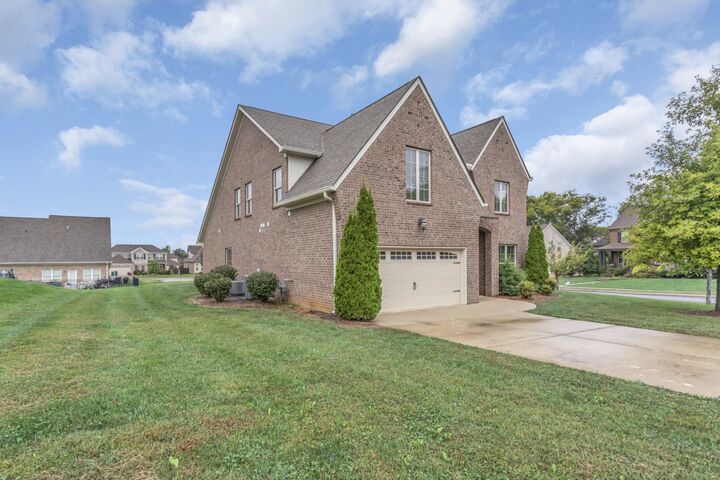 Property Photo: 6093 Kidman Ln TN 37174