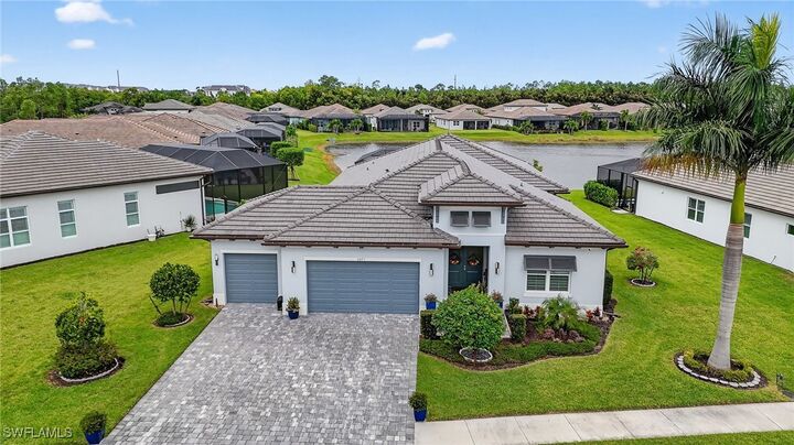 Property Photo: 3671 Sapphire Cove Circle FL 34114