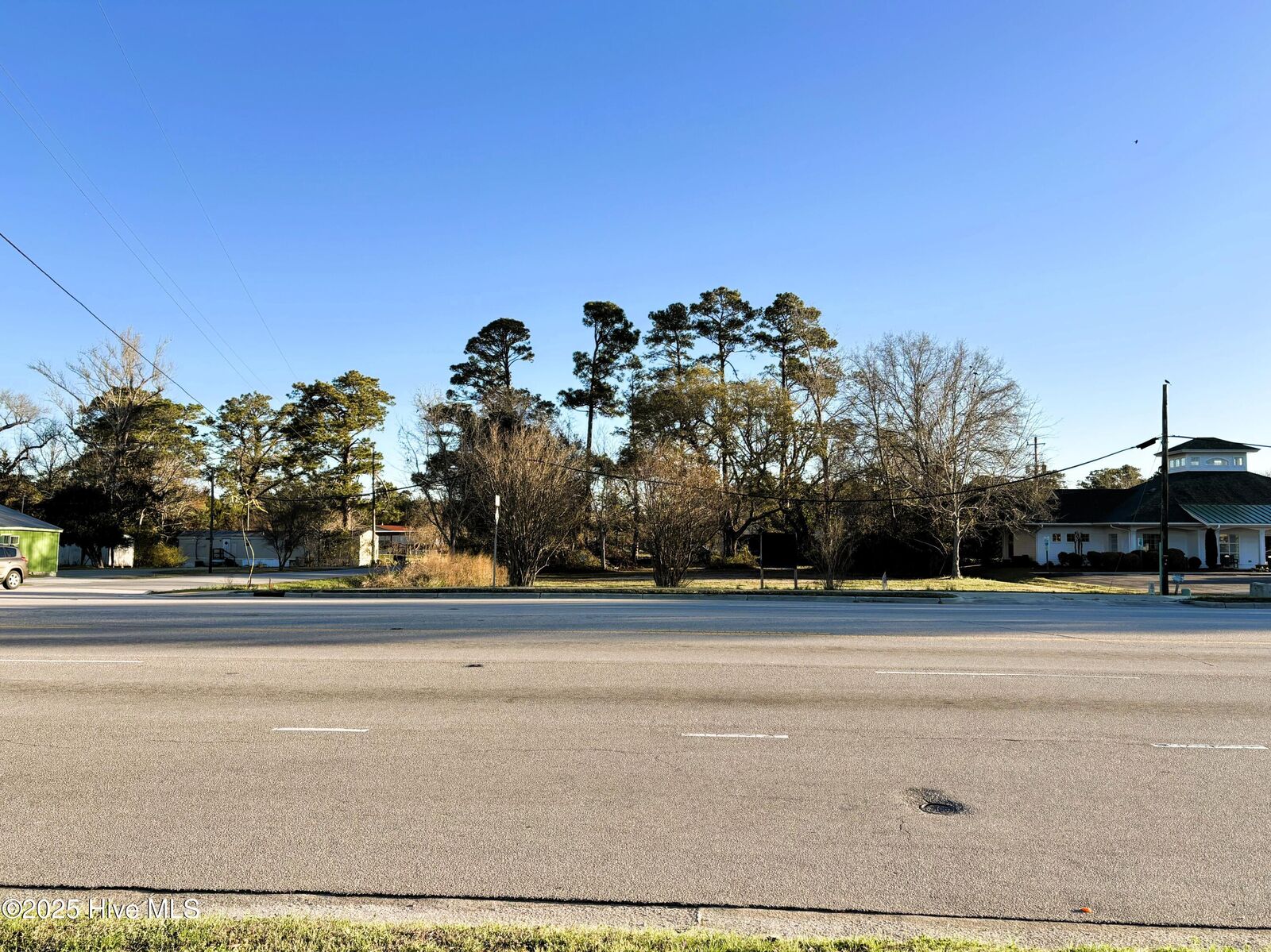Property Photo: 100 Leslie Lane NC 28584