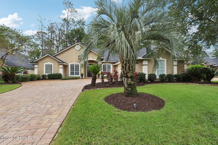 Property Photo: 2213 S Brook Drive FL 32003