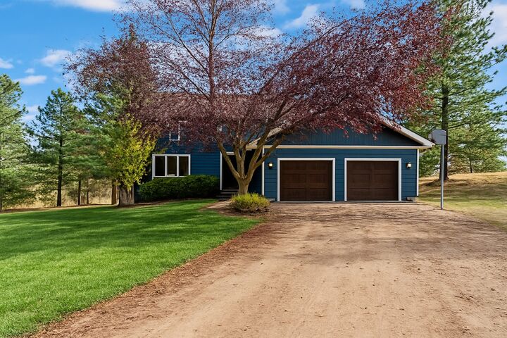 Property Photo: 1254 Palisades Place MT 59875