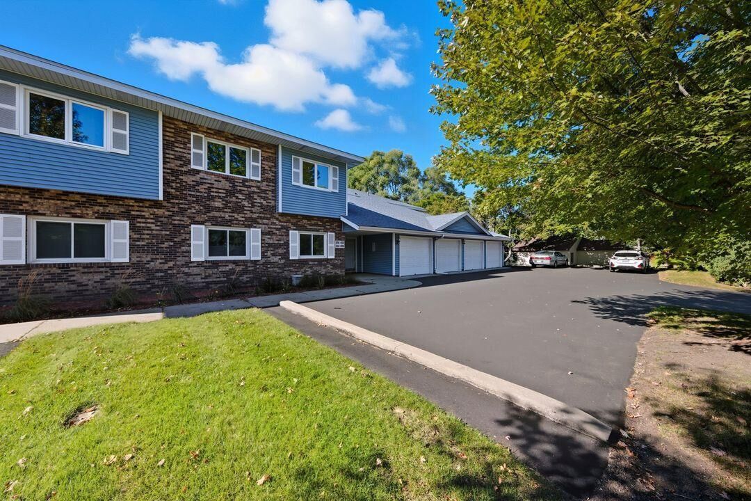Property Photo: 8706 Aldrich Avenue S MN 55420