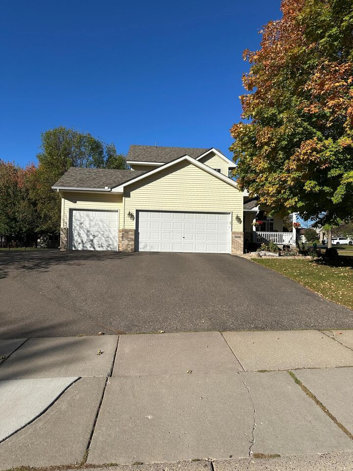 12646 Elm Parkway  Rogers MN 55374 photo