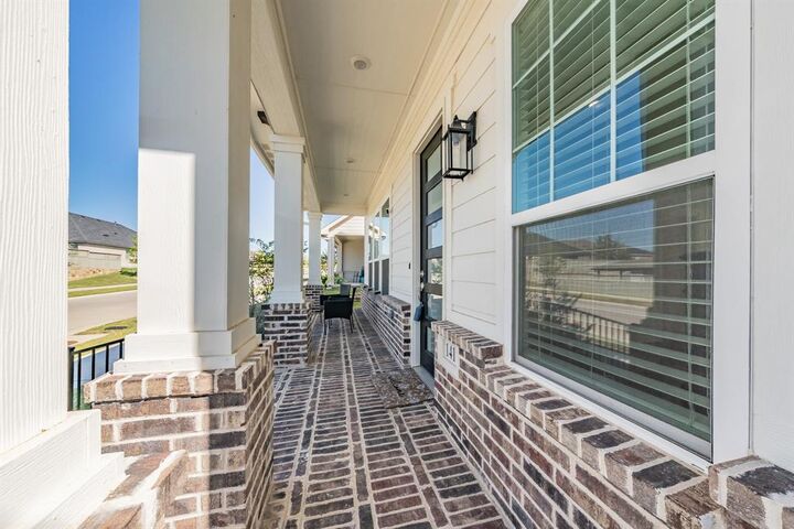 Property Photo:  1417 Horizon Way  TX 76247