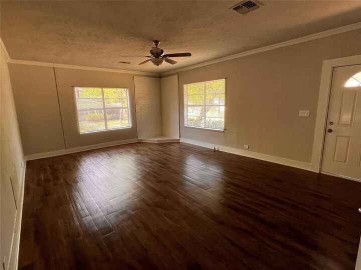 Property Photo:  1717 Bonham Street  TX 75428