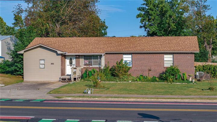 2011 S 13th Street  Rogers AR 72758 photo