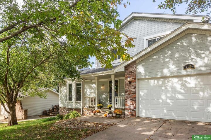 Property Photo:  11814 N 157th Avenue  NE 68007 
