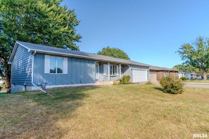Property Photo: 1500 12th Avenue North IA 52732