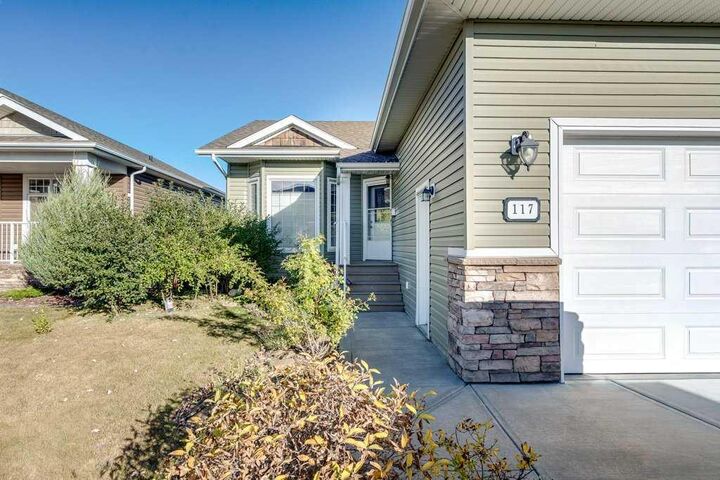 Property Photo:  117 Chinook Street  AB T4M 0C1 