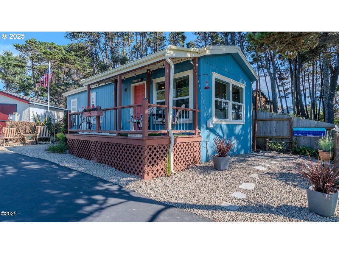 Property Photo:  4875 N Highway 101  OR 97341 
