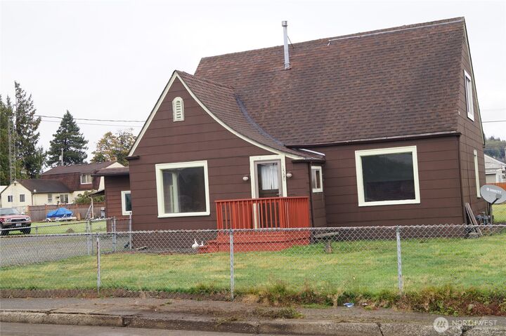 Property Photo: 1520 W Market Street WA 98520