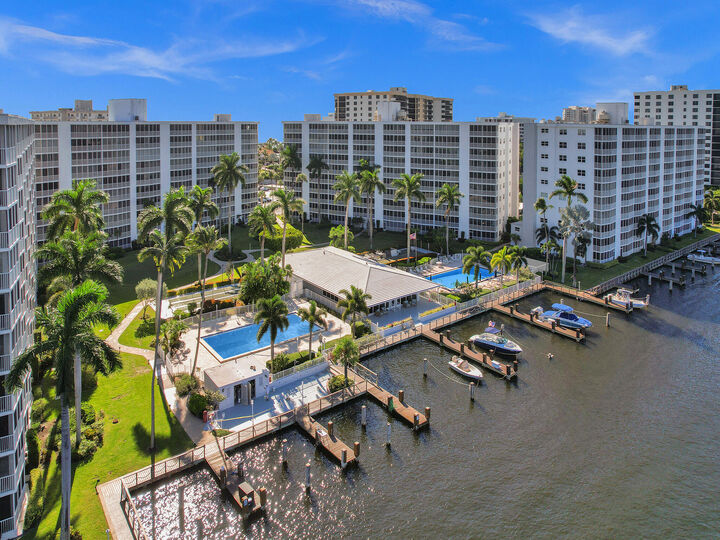 Property Photo:  3310 S Ocean Boulevard 629-D  FL 33487 