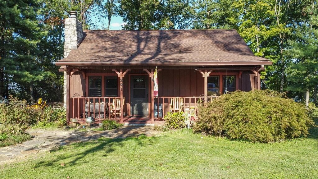Property Photo: 221 S Lake Bluff Lane KY 42164