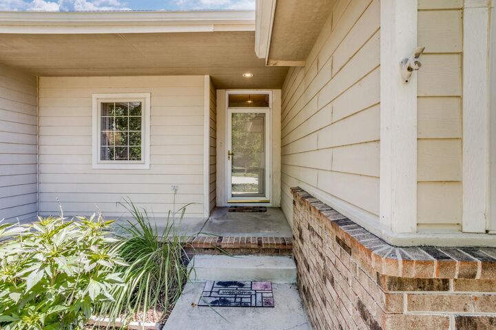 Property Photo:  1936 N Quail Crossing  KS 67002 