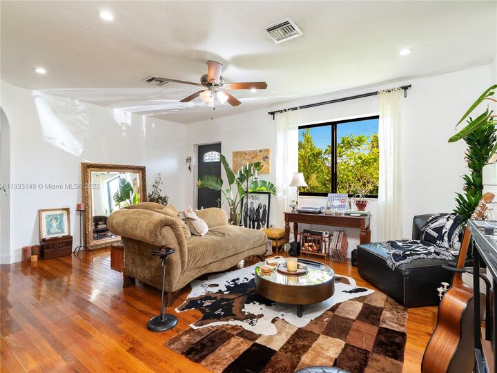 Property Photo: 337 NW 47th St FL 33127