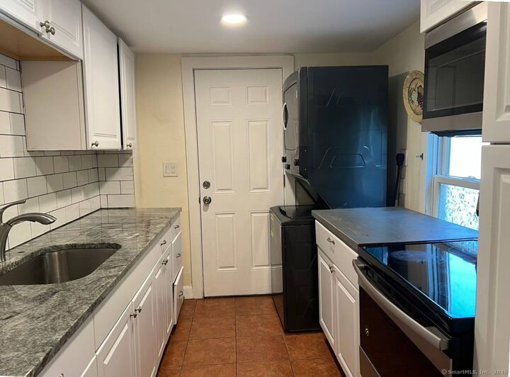 Property Photo:  694 Boston Post Road  CT 06820 