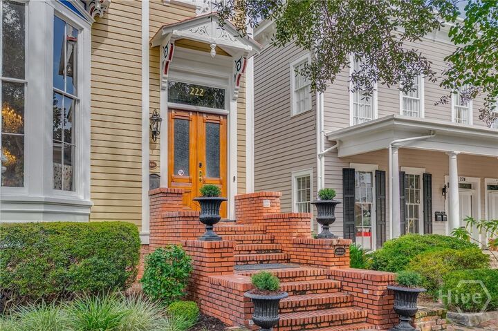 Property Photo:  222 E Gwinnett Street  GA 31401 