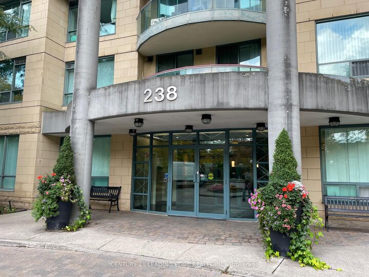 Property Photo:  238 Doris Avenue 1801  ON M2N 6W1