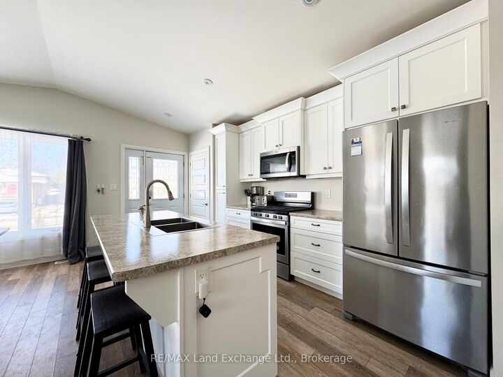 Property Photo: 329 Bricker Street ON N0H 2C1