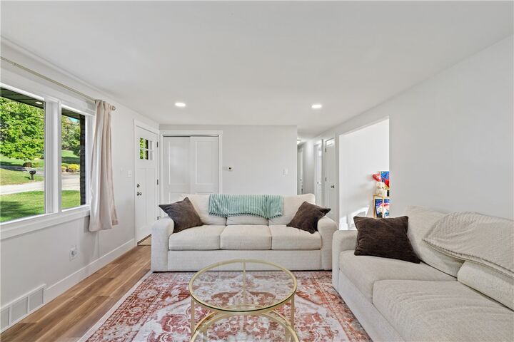 Property Photo: 213 Greenfield Rd PA 15627