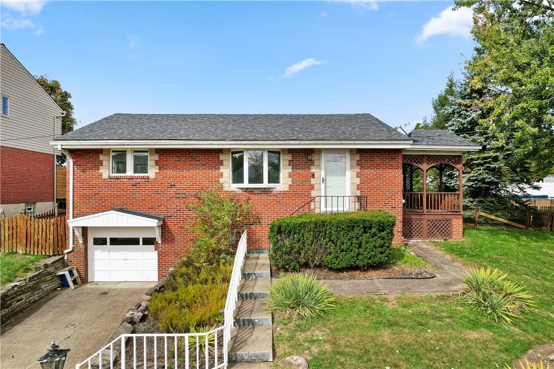 Property Photo: 630 Lois Drive PA 15236