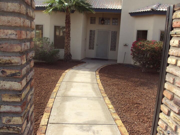 Property Photo: 13310 Chase Way AZ 85367