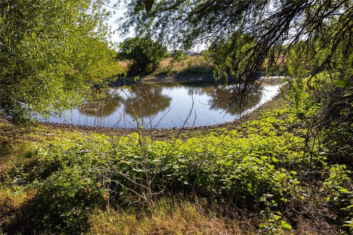 Property Photo: 6868 Pfeil Road TX 78154