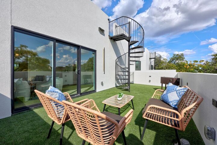 Property Photo: 1175 Navasota Street 2 TX 78702