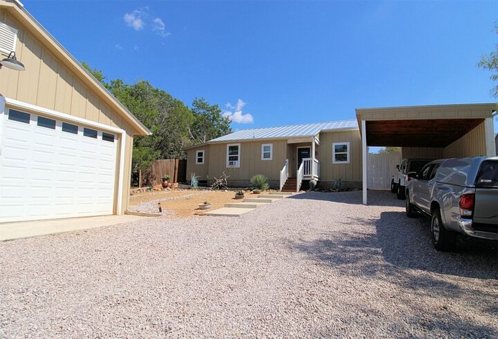 Property Photo: 209 Lakevista Drive TX 78611