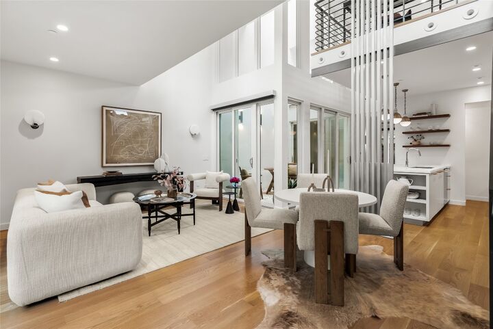 Property Photo: 1603 Woodlawn Boulevard A TX 78703