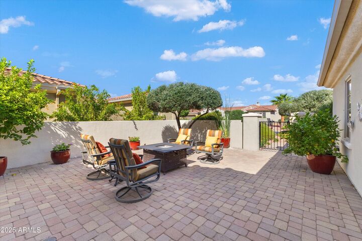 Property Photo: 12945 W Junipero Drive AZ 85375