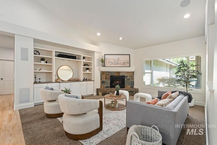 Property Photo: 5638 E Felly Rim Ct ID 83716