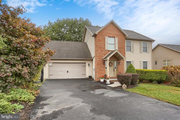 Property Photo: 260 Whitetail Terrace PA 17053