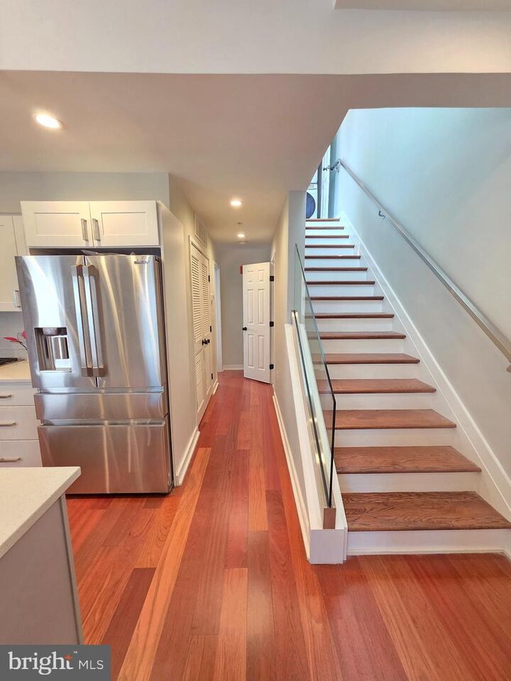 Property Photo:  4106 Gault Place NE 5  DC 20019 