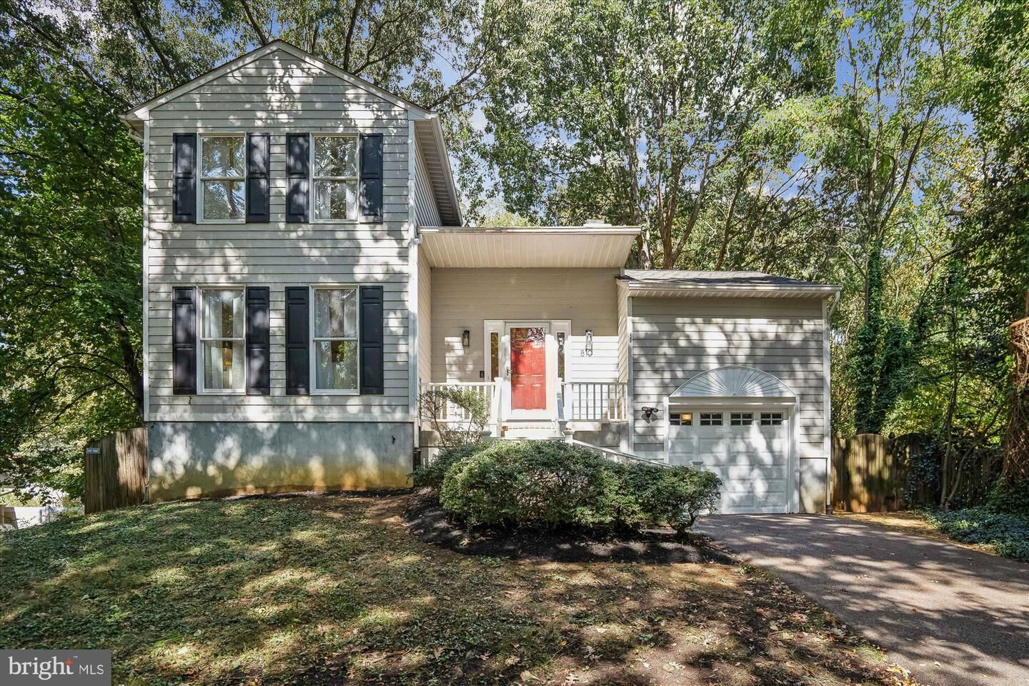 Property Photo: 810 Chestnut Tree Drive MD 21409