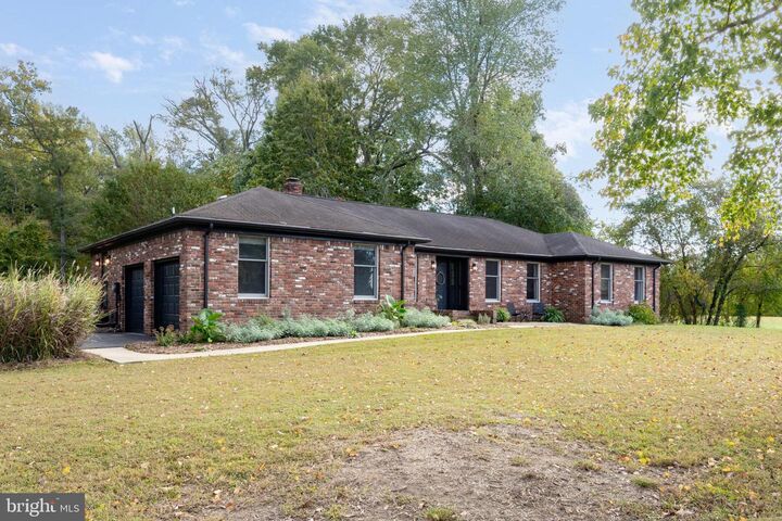 Property Photo: 5915 River Road MD 20616
