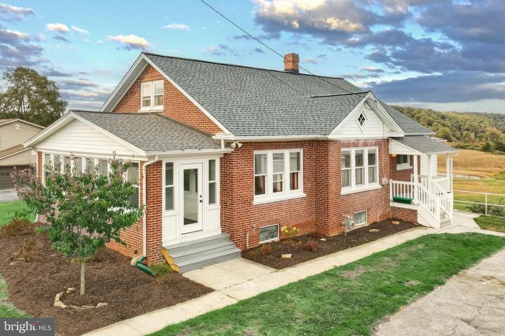 203 York Road  York PA 17407 photo