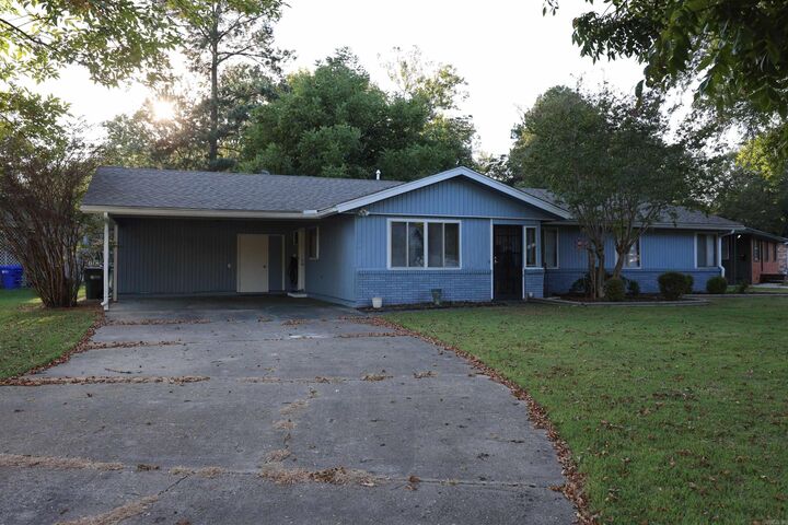 Property Photo:  1317 Fairlane Drive  AR 72034 