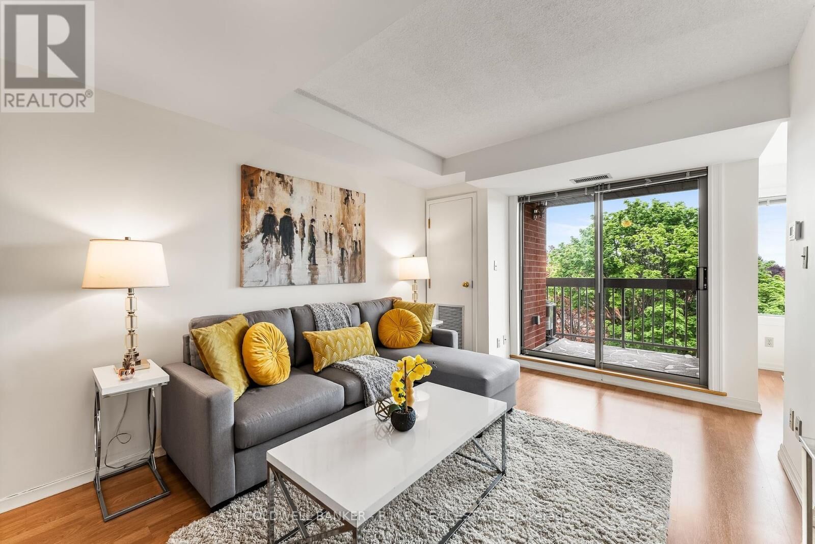 Property Photo:  600 Thornton Road North Ph2  ON L1J 6T6 