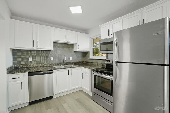 Property Photo:  11445 Fiesta Court  OH 45240 
