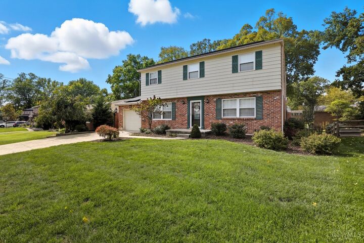 Property Photo:  1983 Finsbury Court  OH 45230 
