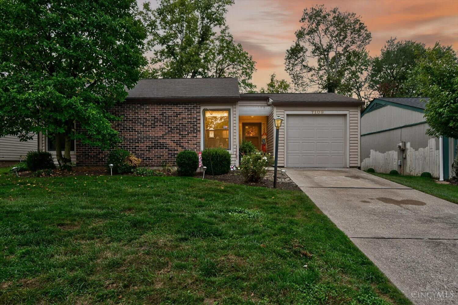 Property Photo: 7109 Woodridge Drive OH 45230
